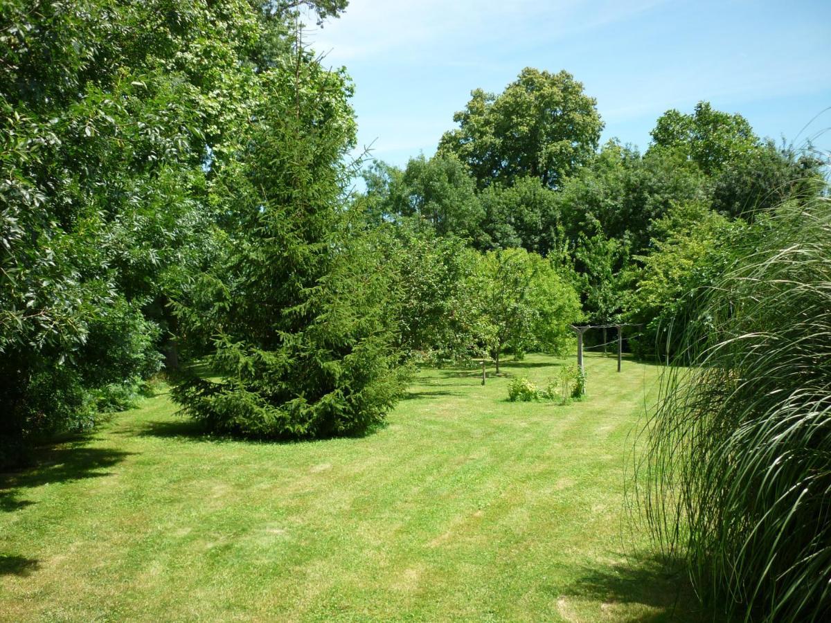 Le Logis De Faugerit Bed & Breakfast Frontenay-Rohan-Rohan Exterior foto
