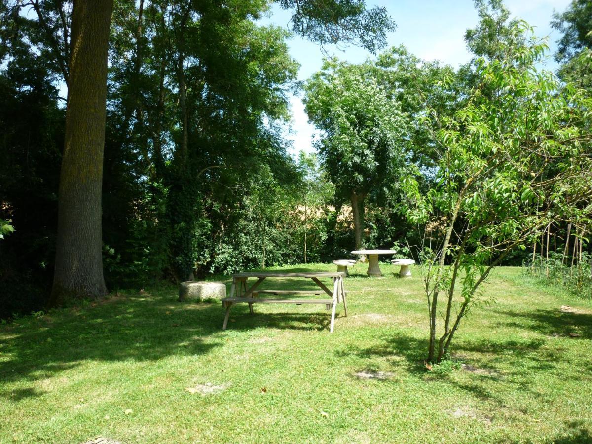 Le Logis De Faugerit Bed & Breakfast Frontenay-Rohan-Rohan Exterior foto