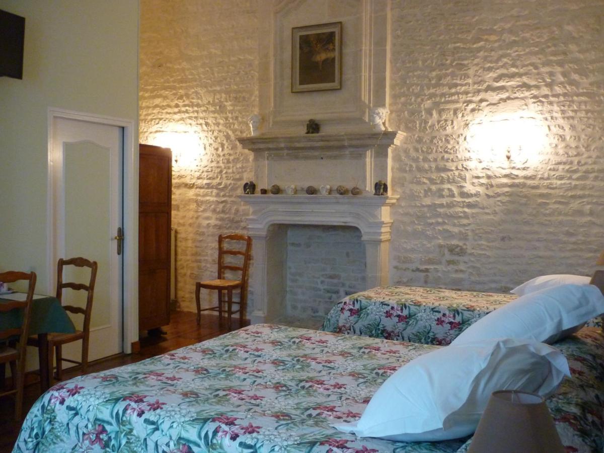 Le Logis De Faugerit Bed & Breakfast Frontenay-Rohan-Rohan Exterior foto